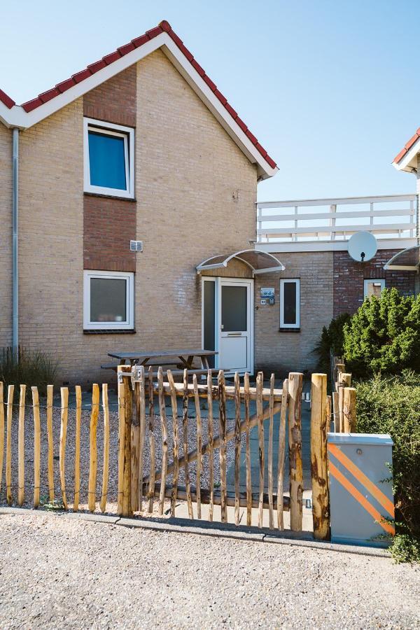 Mosselbank 93 - Noordzeepark Ouddorp, With Private Front And Back Garden Near The Beach - Not For Companies 外观 照片