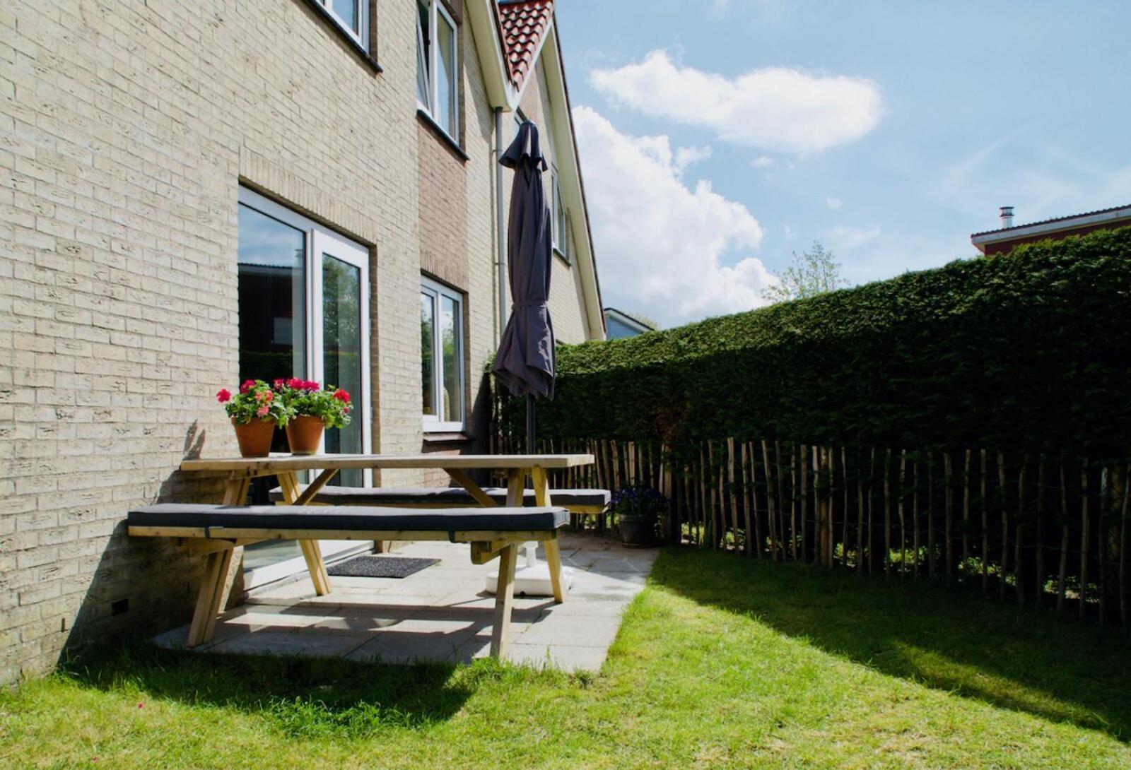 Mosselbank 93 - Noordzeepark Ouddorp, With Private Front And Back Garden Near The Beach - Not For Companies 外观 照片